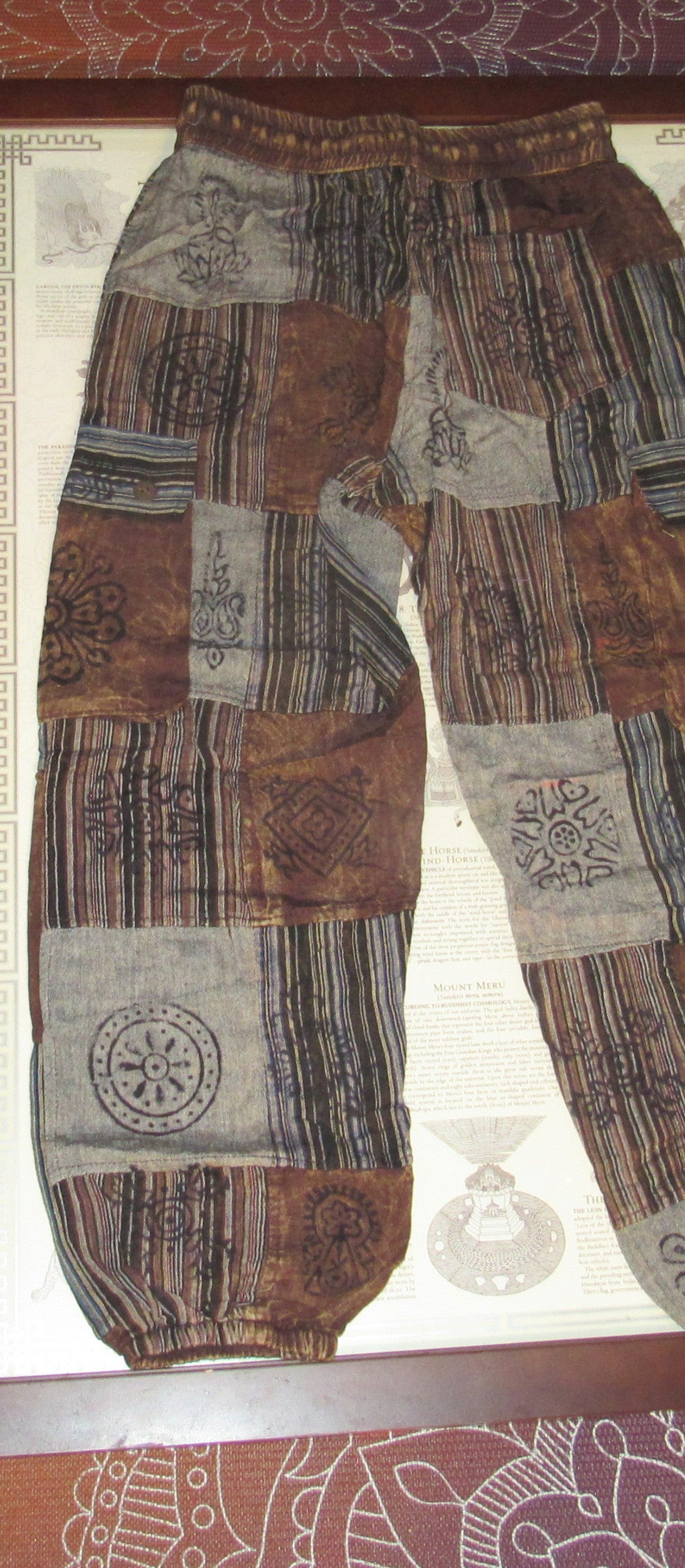 Duality Flower Stonewash Patch Yoga Pants